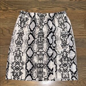 SHEIN Monochrome Snake Print Pencil Skirt